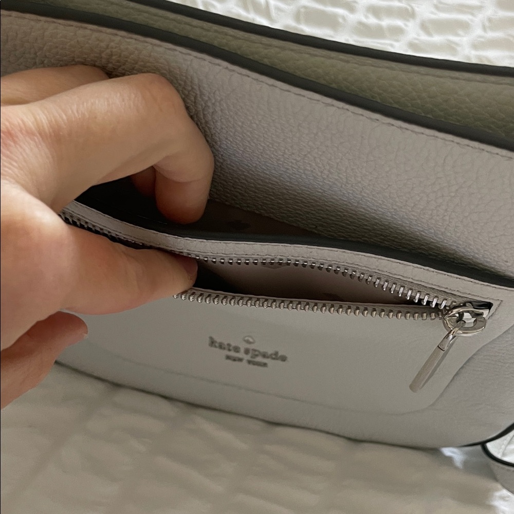 Kate Spade Purse - Picture 4 of 6